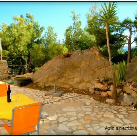 Hotel Ark Beach Hotel